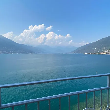 Daire With Big Terrace And Direct Access To The Beach *