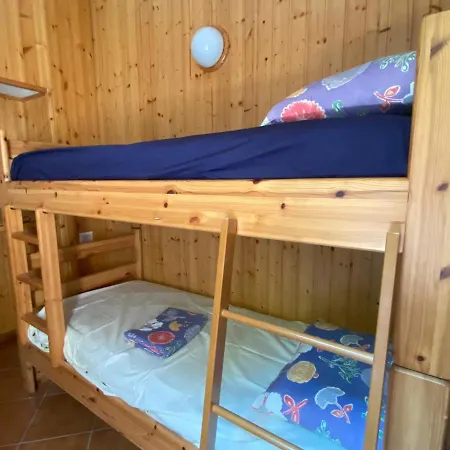 With Big Terrace And Direct Access To The Beach * ורנה
